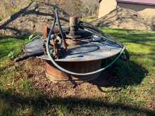 HYDRAULIC WATER WELL PUMP REEL SUPPORT EQUIPMENT