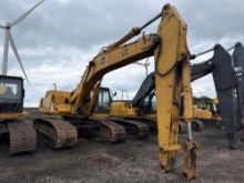 JOHN DEERE 450CLC HYDRAULIC EXCAVATOR SN:91004 powered by John Deere diesel engine, equipped with
