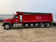 2023 MACK GR64F DUMP TRUCK VN:1M2GR4GC6PM035880 powered by Mack MP8 455C diesel engine, equipped