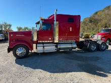2013 WESTERN STAR 4900EX TRUCK TRACTOR VN:5KJJABBG2DPFA8282 powered by Cummins ISX diesel engine,