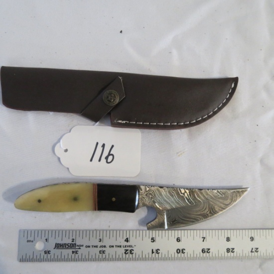 Hand Made Damascus Knife