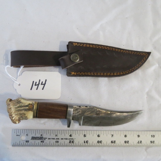 Hand Made Damascus Knife