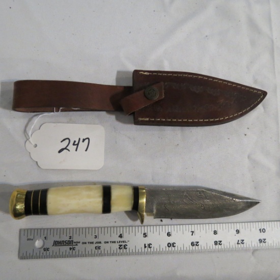 Hand Made Damascus Knife