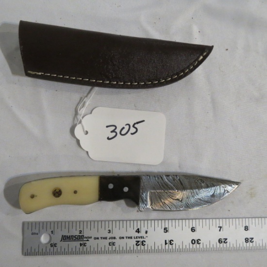 Hand Made Damascus Knife