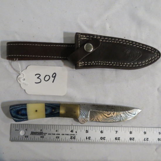 Hand Made Damascus Knife