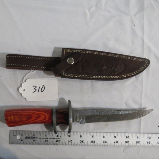 Hand Made Damascus Knife