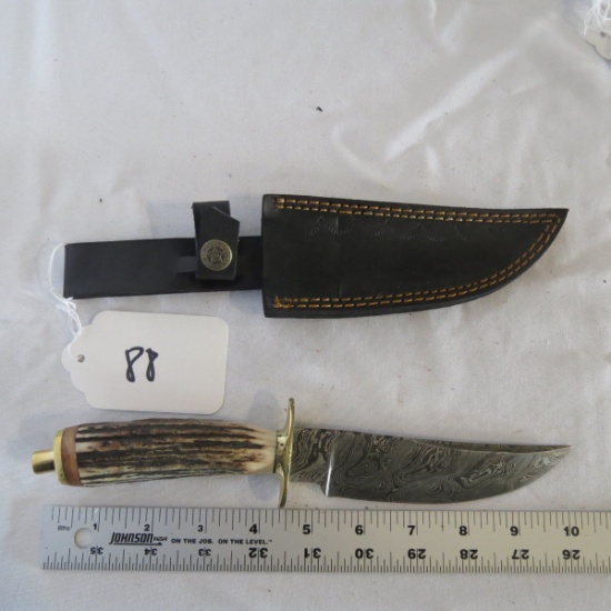 Hand Made Damascus Knife