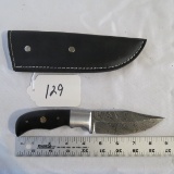 Hand Made Damascus Knife