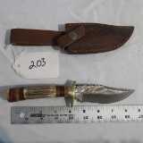 Hand Made Damascus Knife