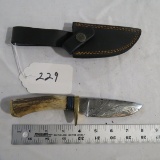 Hand Made Damascus Knife