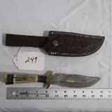 Hand Made Damascus Knife