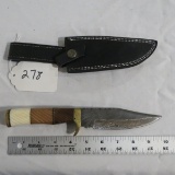Hand Made Damascus Knife