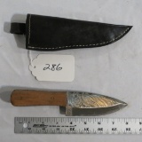 Hand Made Damascus Knife