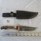 Hand Made Damascus Knife
