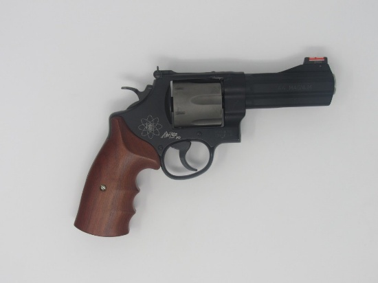 Smith & Wesson 44 Magnum Air Lite-