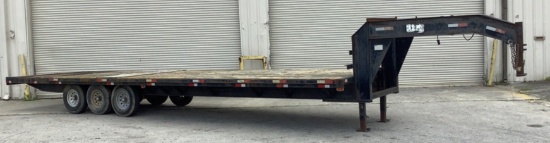 2005 32' Gooseneck Trailer-