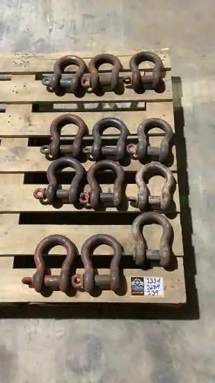 (qty - 12) 12 Ton Shackles-
