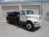 2000 International 4700 4x2 Asphalt Truck