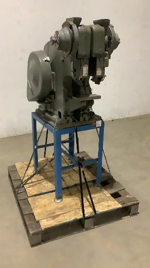 Double Head Rivet Machine-