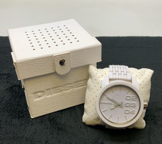 Diesel White Watch w/ White Case-