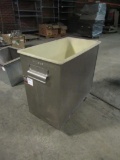 Wilder Rolling Bin-