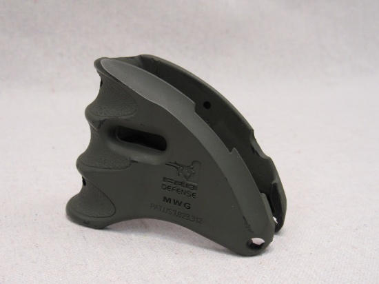 FAB Magwell Grip-
