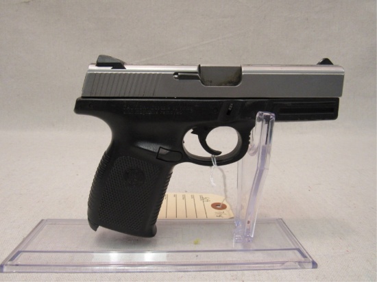 Smith & Wesson SW40VE .40-