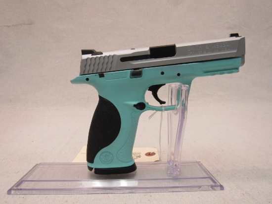 Smith & Wesson M&P40 .40-