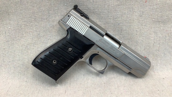 Bryco Jennings Nine 9mm-