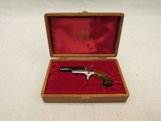 Colt Derringer .22 Short w/ Case-