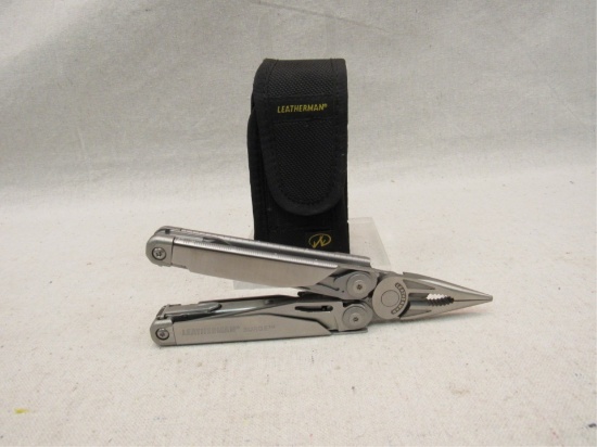 Leatherman 21-in-1 Surge Multitool w/ Sheath-