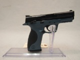 Smith & Wesson M&P40 .40-