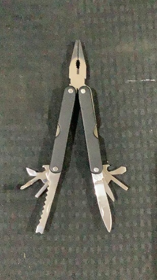 Mountain Quest Multi Tool-