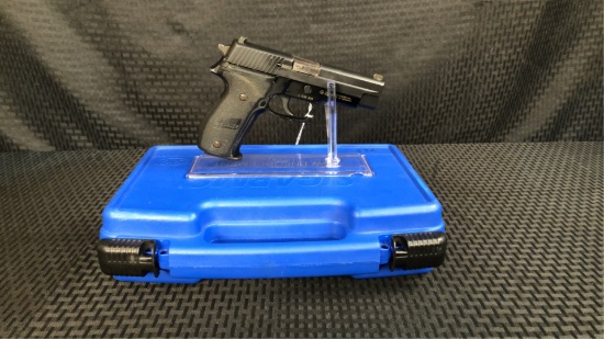 Sig Sauer P226 .40S&W-