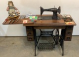Singer Rolling Sewing Machine