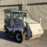 2006 Elgin Pelican Series P Sweeper 2WD 10% BP