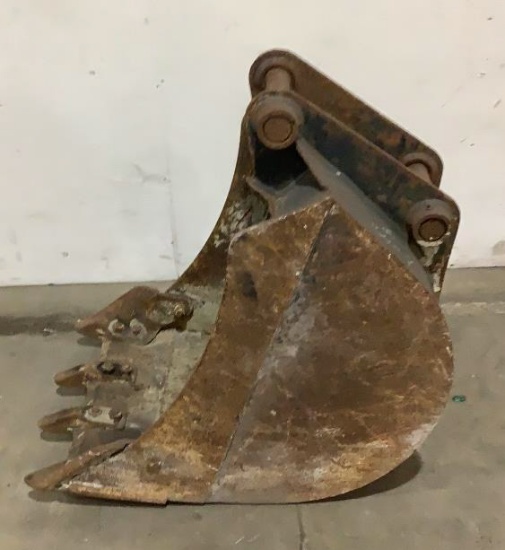 22" Excavator Bucket