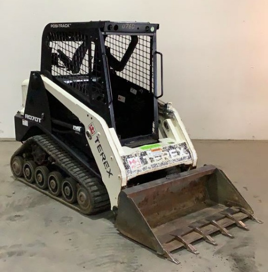 2015 Terex Posi-Track Skid Steer R070T