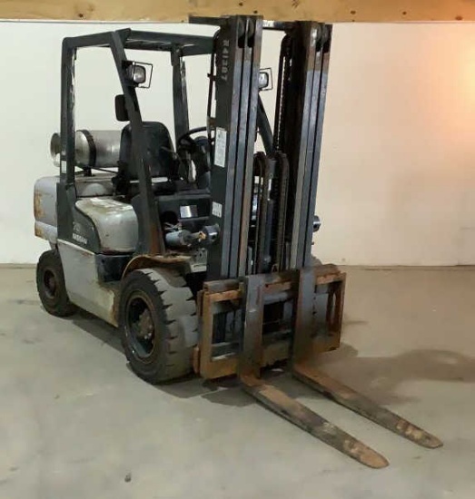 2010 Nissan 3,000Lb Forklift MUG1F2A35LV