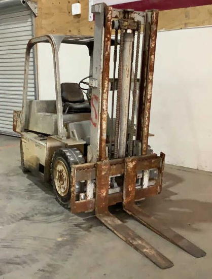 Caterpillar Forklift V80D