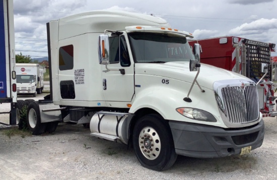 2014 International ProStar+ 122 6X4 Sleeper