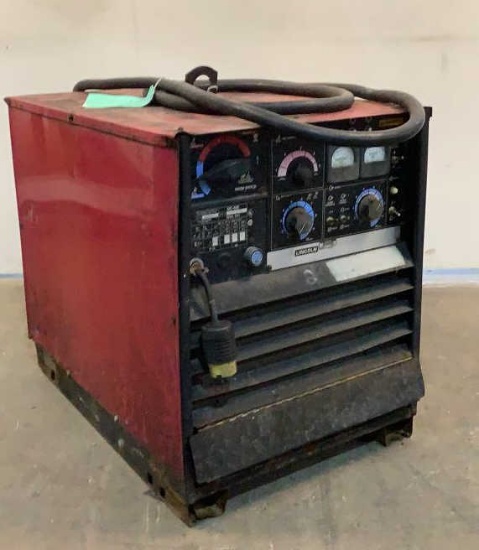 Lincoln Electric Welder DC-400