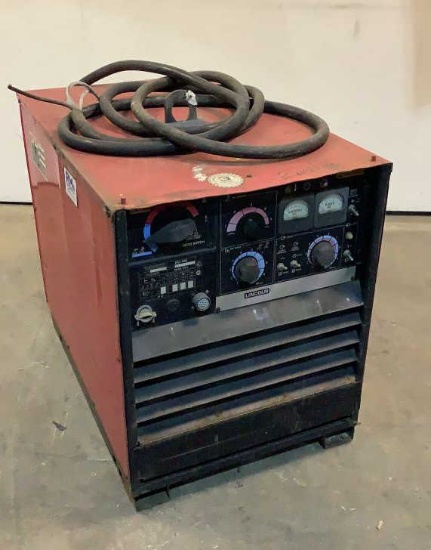 Lincoln Electric Welder DC-400