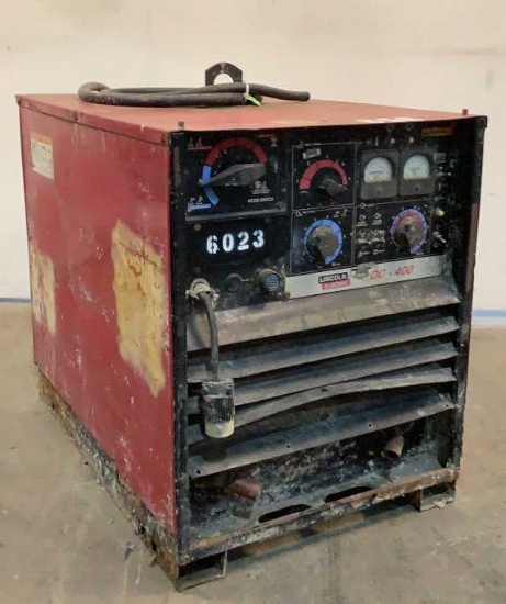 Lincoln Electric Welder DC-400