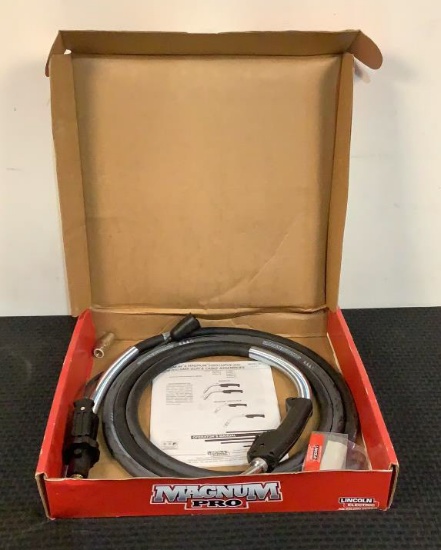 Lincoln Electric Magnum Pro Curve 300 MIG Welding