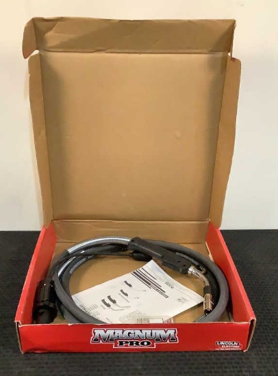Lincoln Electric Magnum Pro Curve 300 MIG Welding