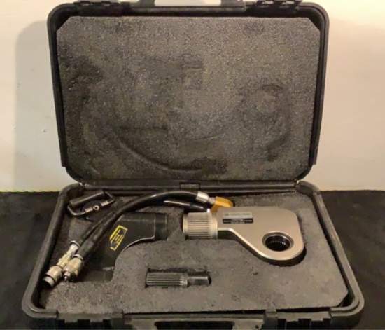 Raymond-CBE Inc. 1-1/2" Hydraulic Torque Wrench TM