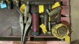 Hydraulic Rams And Spreader