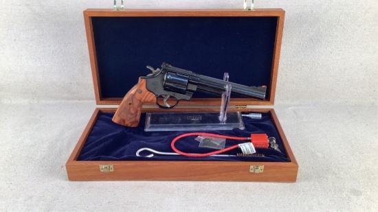 Smith & Wesson Model 29-10 44 Magnum