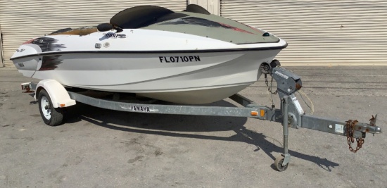 2000 17' Yamaha XR1800 Jet Boat